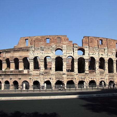 Appartamento D'Epoca Colosseo Art Gallery Rom Exteriör bild